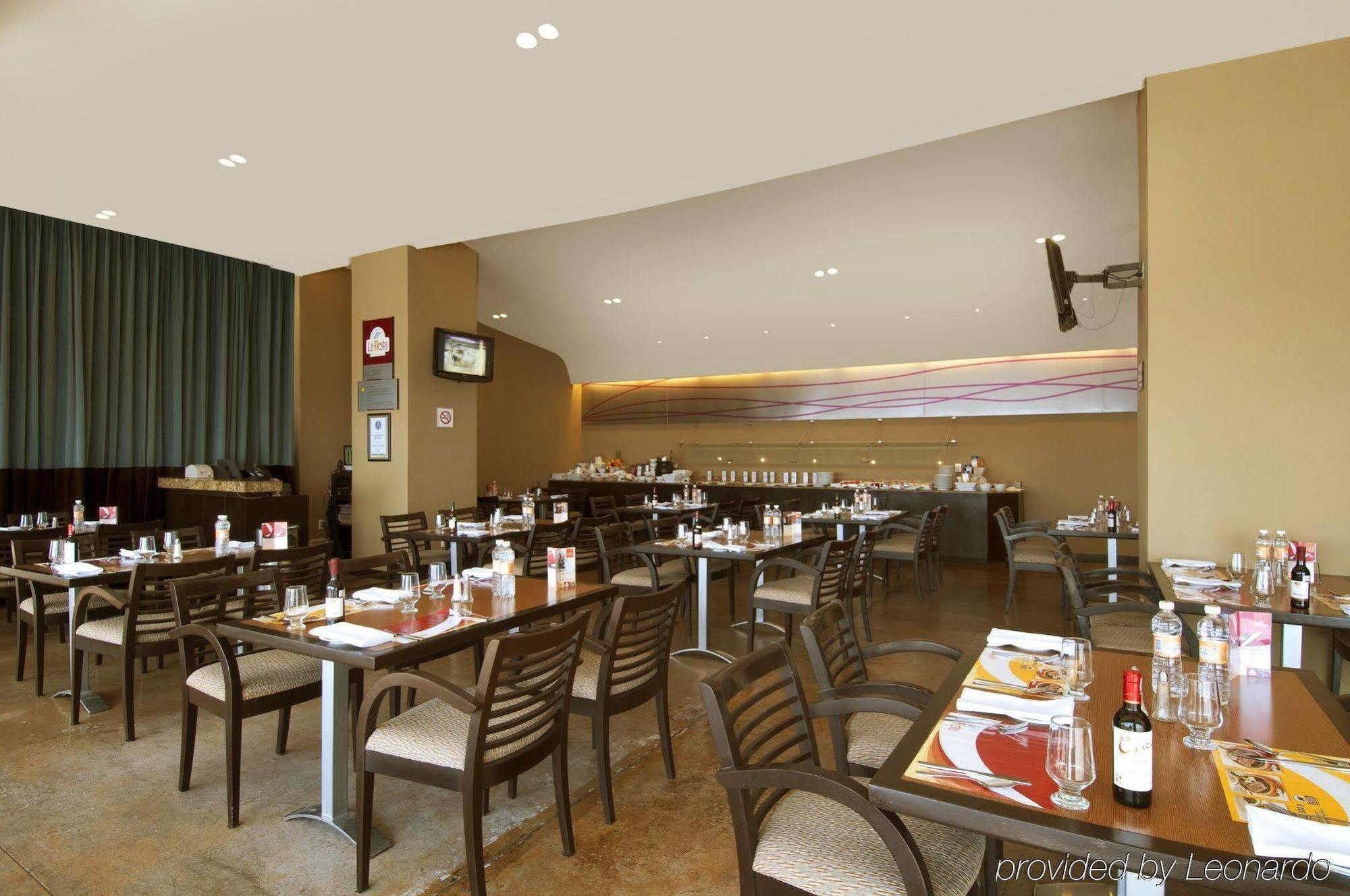 Fiesta Inn Express Durango Étterem fotó